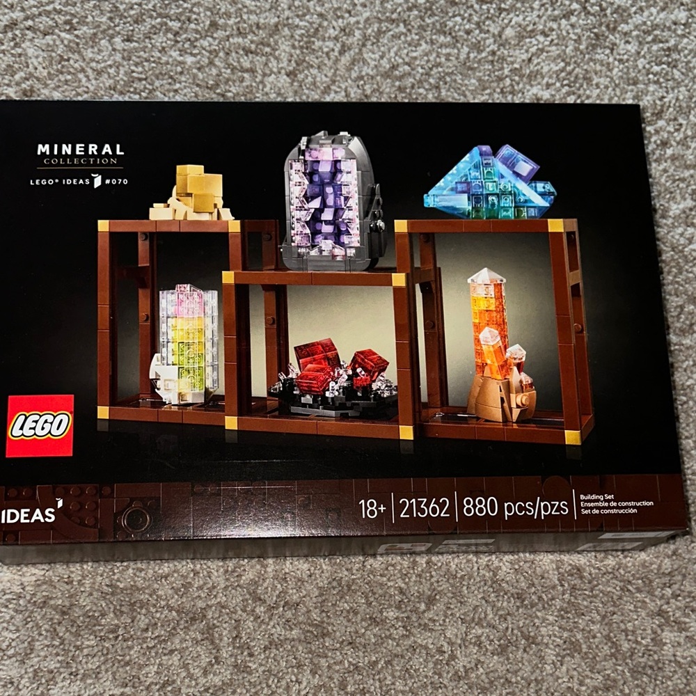 LEGO Ideas Mineral Collection with Colorful Gems